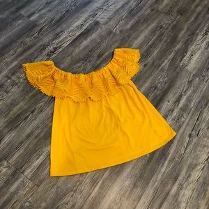 Off the shoulders top size large